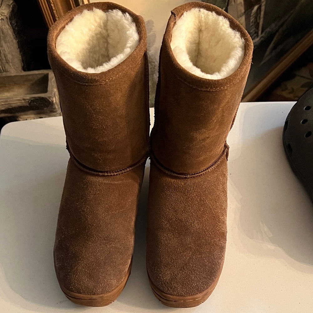 RJS Fuzzies Chestnut Suede Boots with Metal Accent